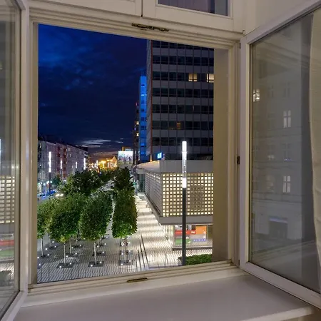 St Martin Centrum Πόζναν